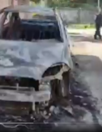 Even Cars owned by hindus are not Safe [Agra, Uttar Pradesh]